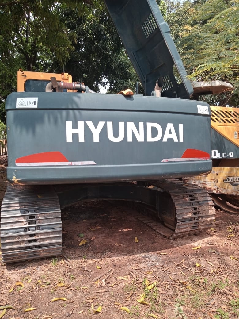 R220 Escavadeira  Hyundai