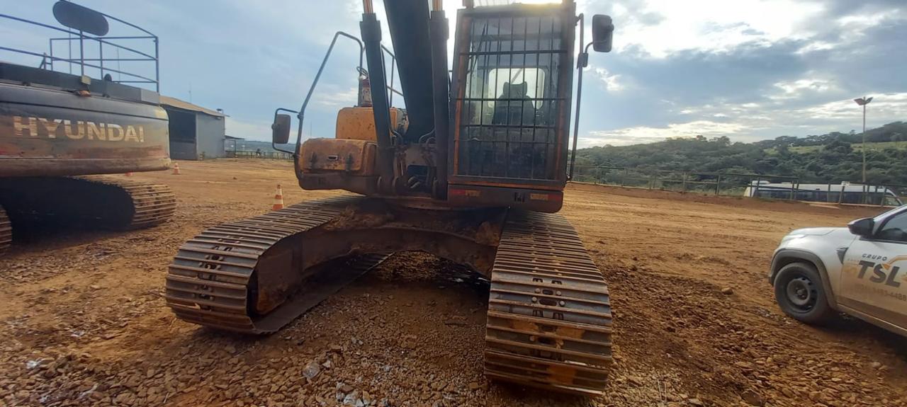 R220 Escavadeira  Hyundai