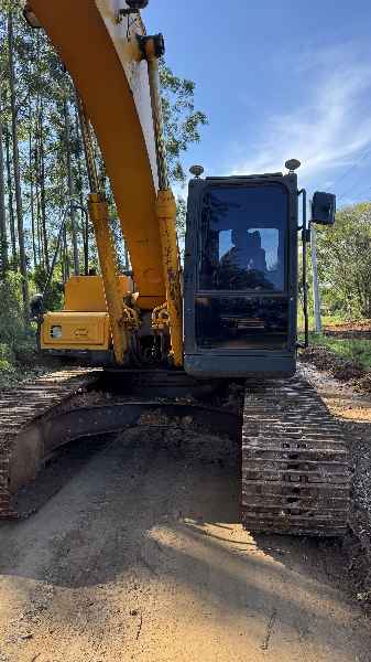 R210-LC7 Escavadeira  HYUNDAI